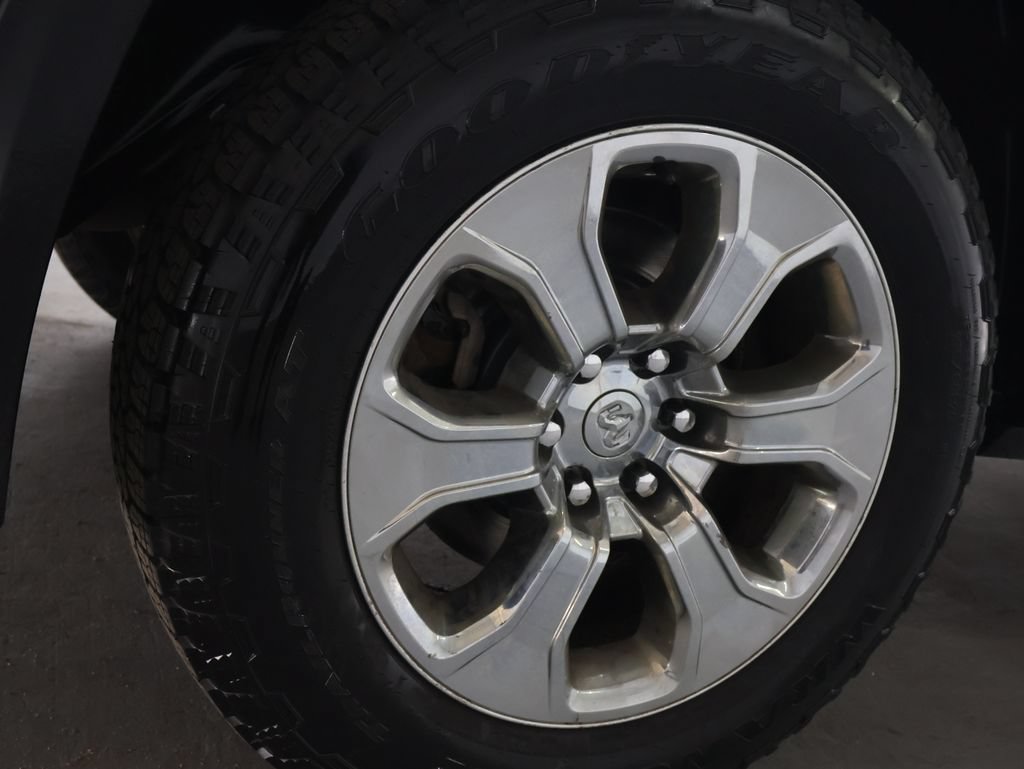 Used 2020 RAM 1500 Longhorn AWD/4WD image 34