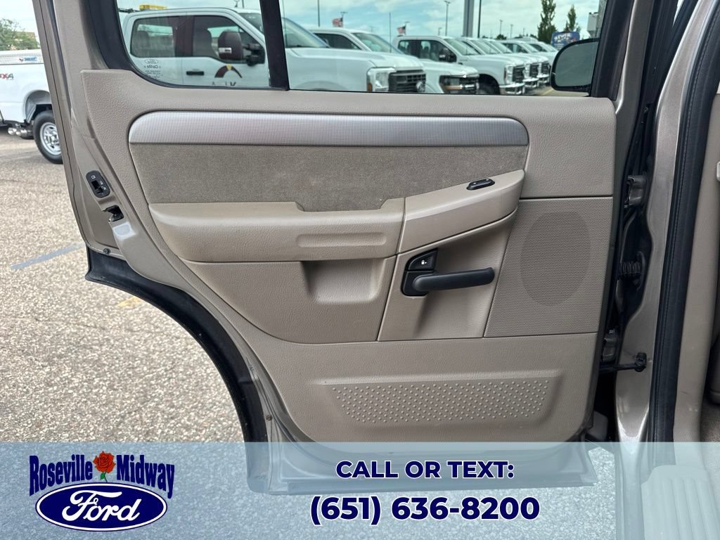 Used 2003 Ford Explorer XLT AWD/4WD image 29