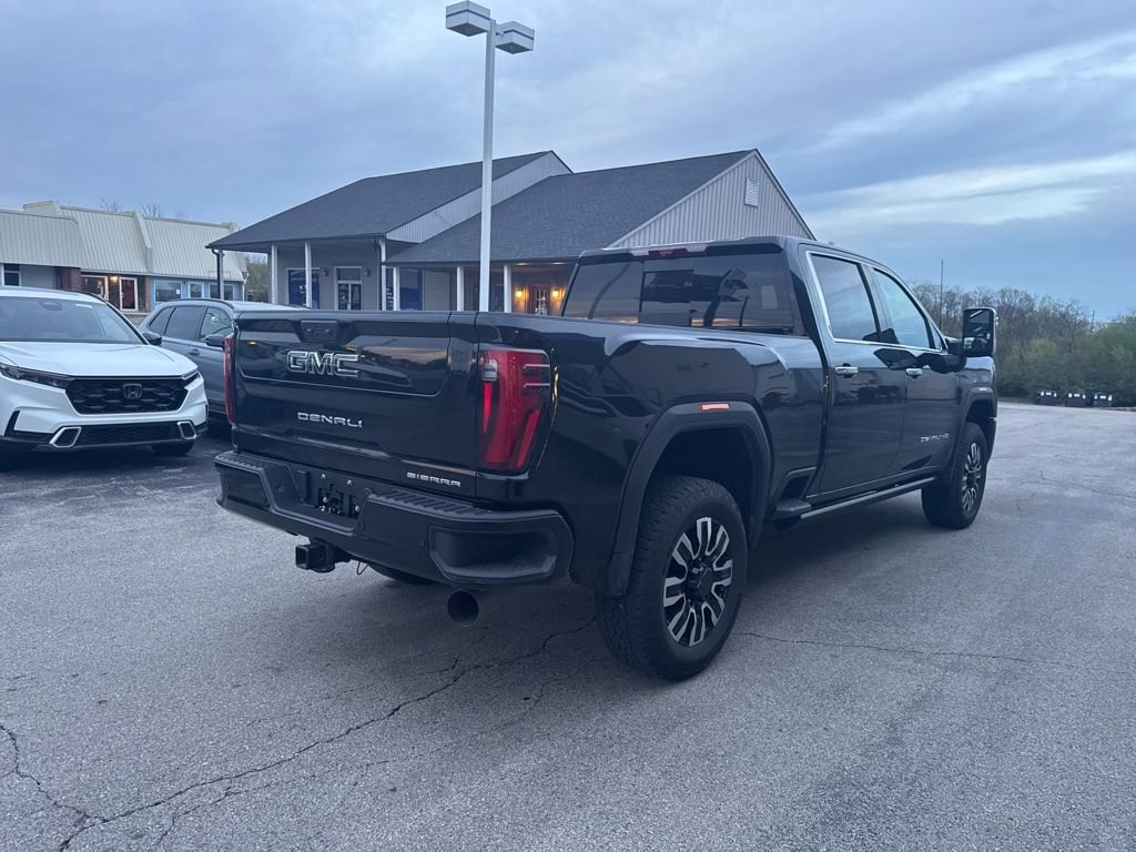Used 2025 GMC Sierra 3500 Denali Ultimate image 5
