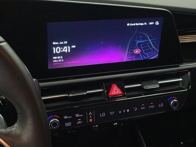 Certified 2024 Kia Niro EX FWD image 28