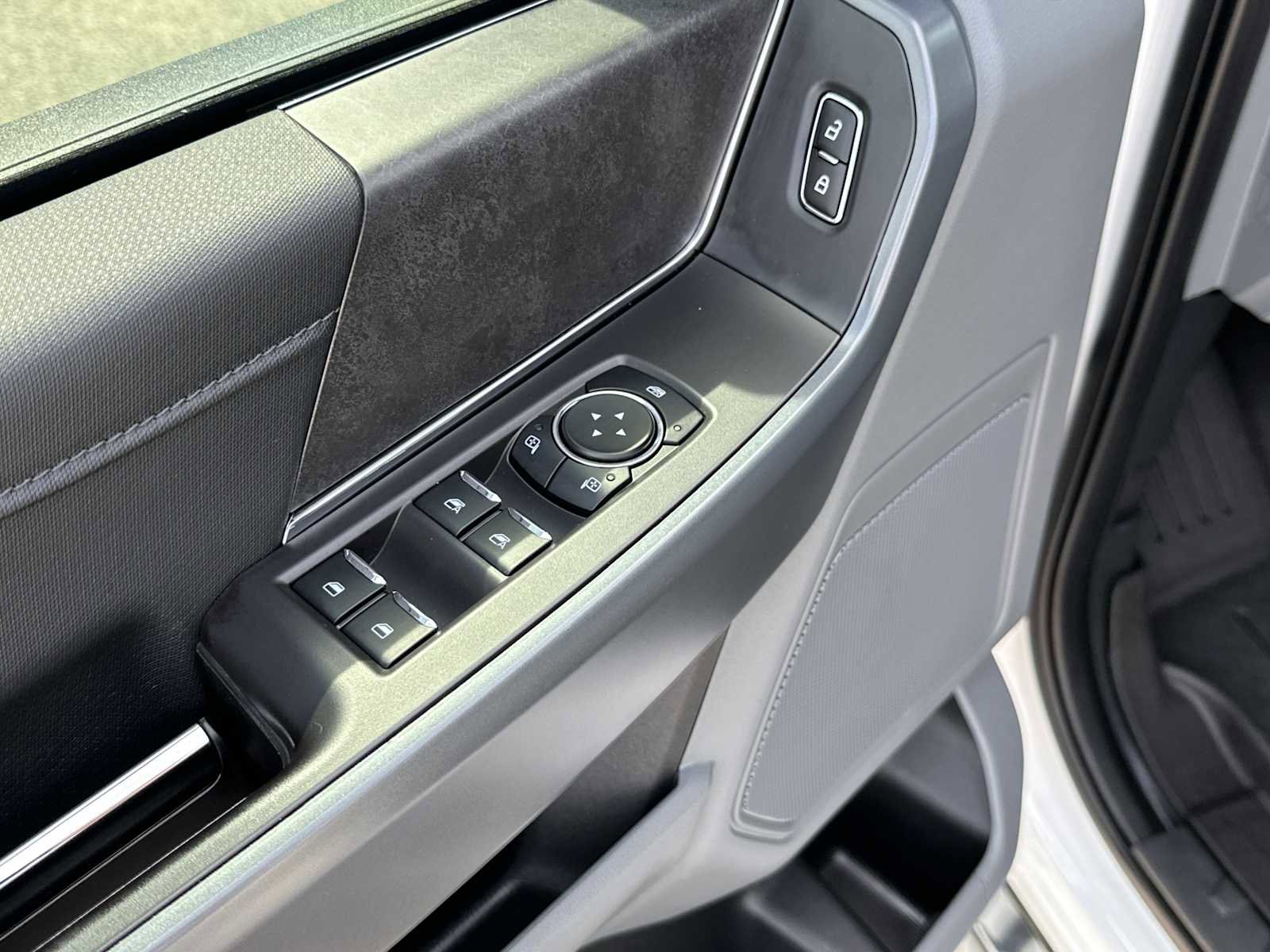 Used 2024 Ford F150 XLT w/ Mobile Office Package AWD/4WD image 18