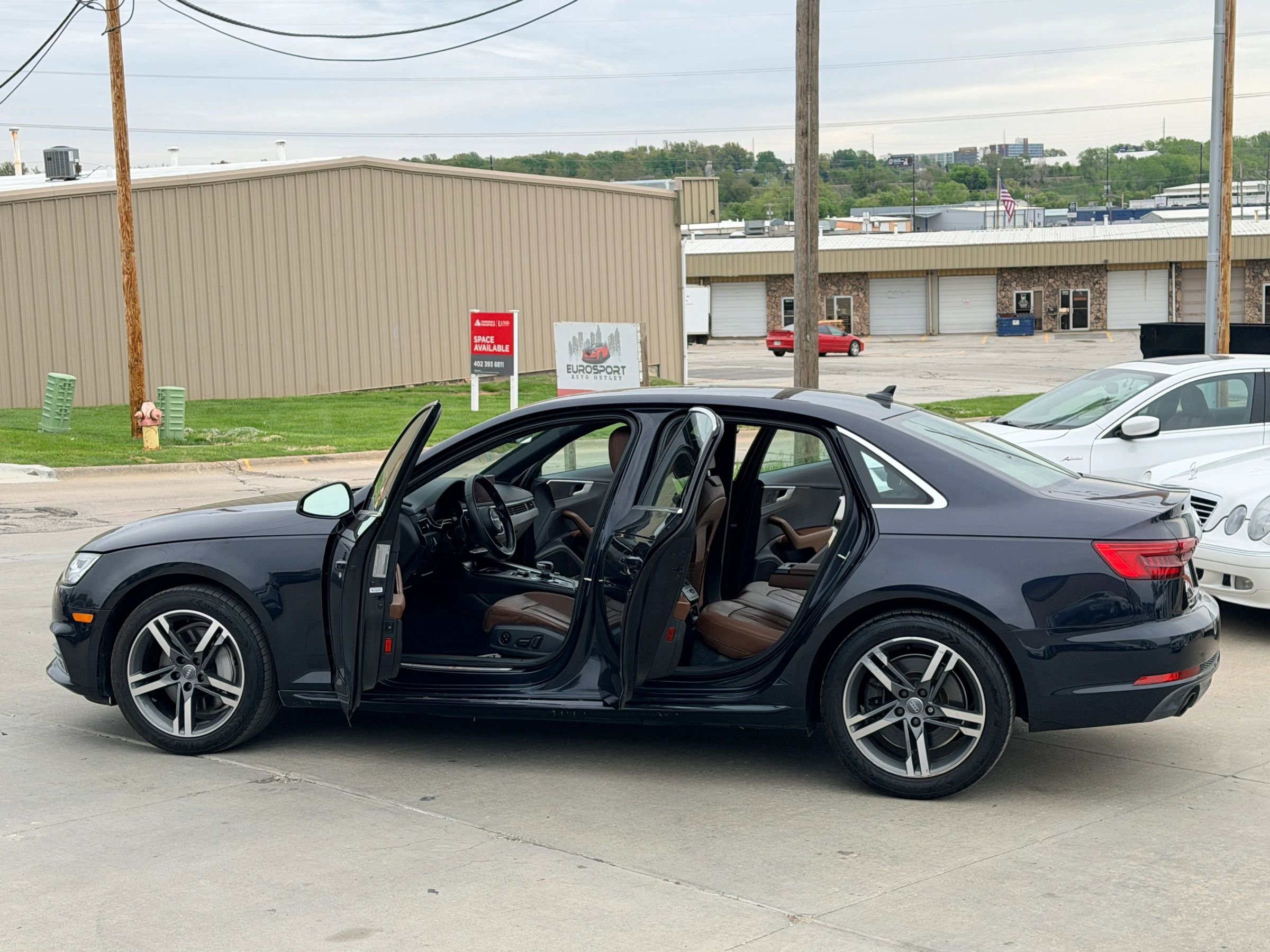 Used 2017 Audi A4 2.0T Premium Plus w/ Premium Plus Package FWD image 23