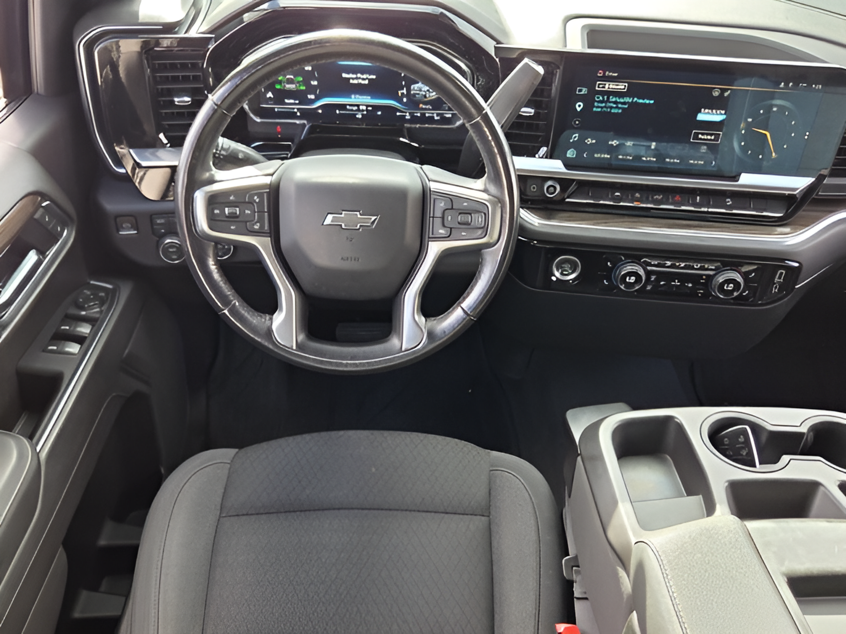 Used 2022 Chevrolet Silverado 1500 RST w/ Z71 Off-Road Package AWD/4WD image 11