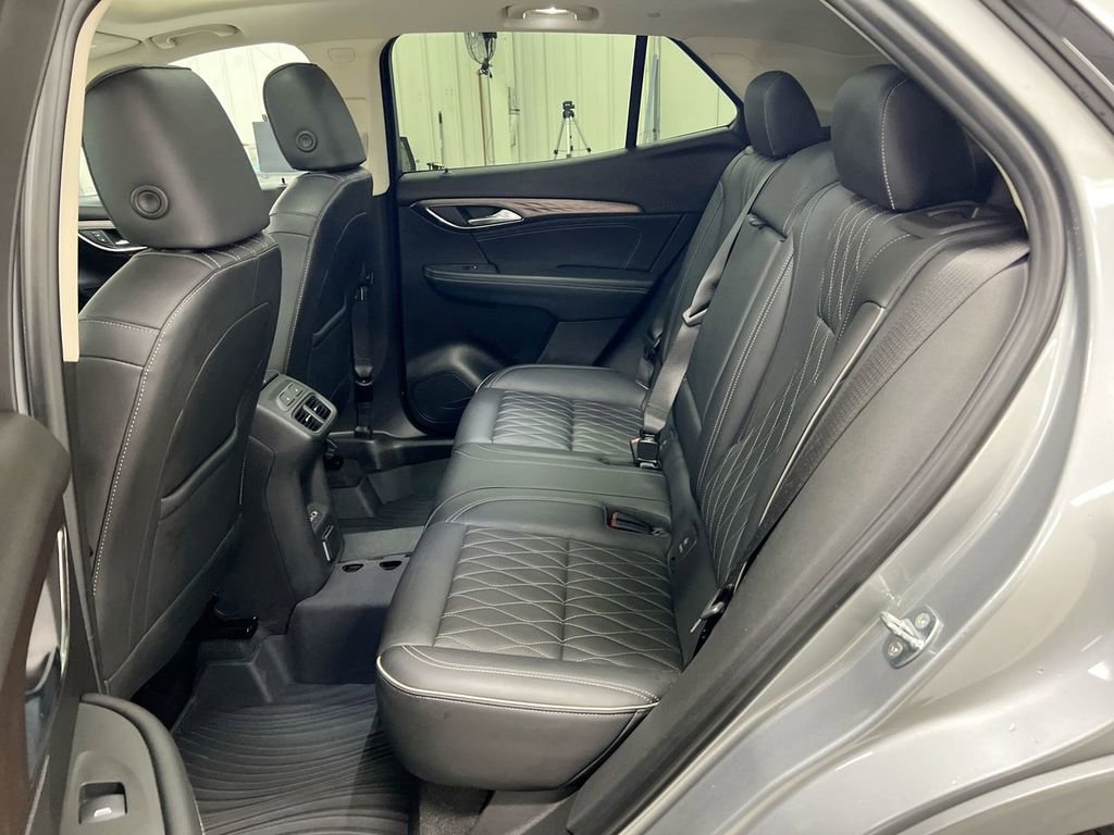 Used 2023 Buick Envision Avenir AWD/4WD image 23