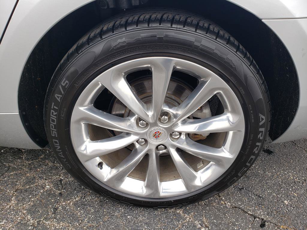 Used 2013 Cadillac XTS Premium image 29