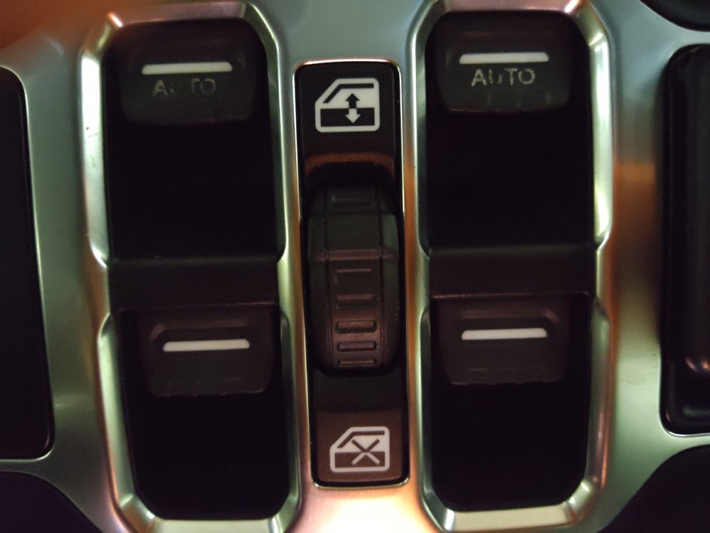 Used 2019 Jeep Wrangler Unlimited Sport S image 27