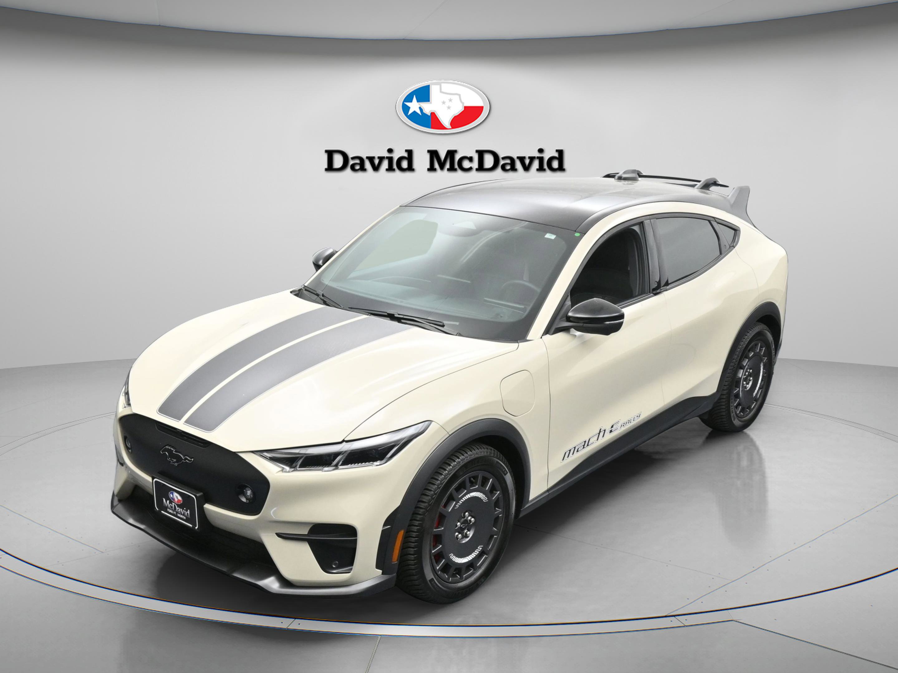 Used 2025 Ford Mustang Mach-E GT image 31