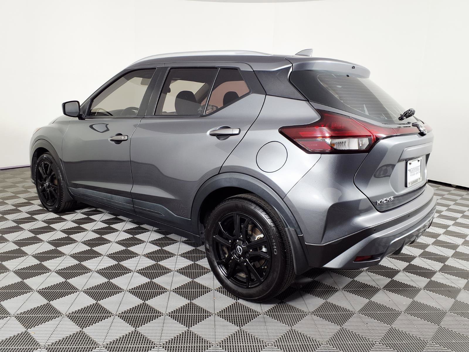 Used 2022 Nissan Kicks SV FWD image 6