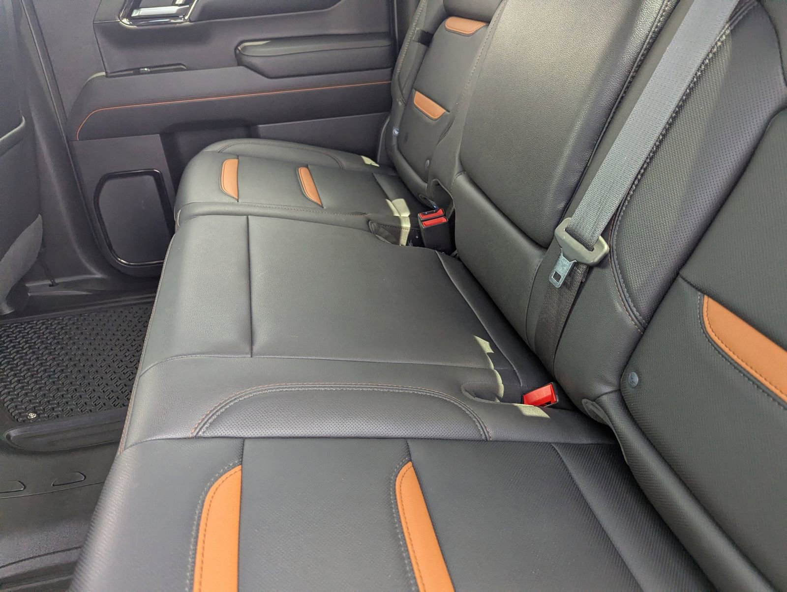Used 2022 GMC Sierra 1500 AT4 AWD/4WD image 16