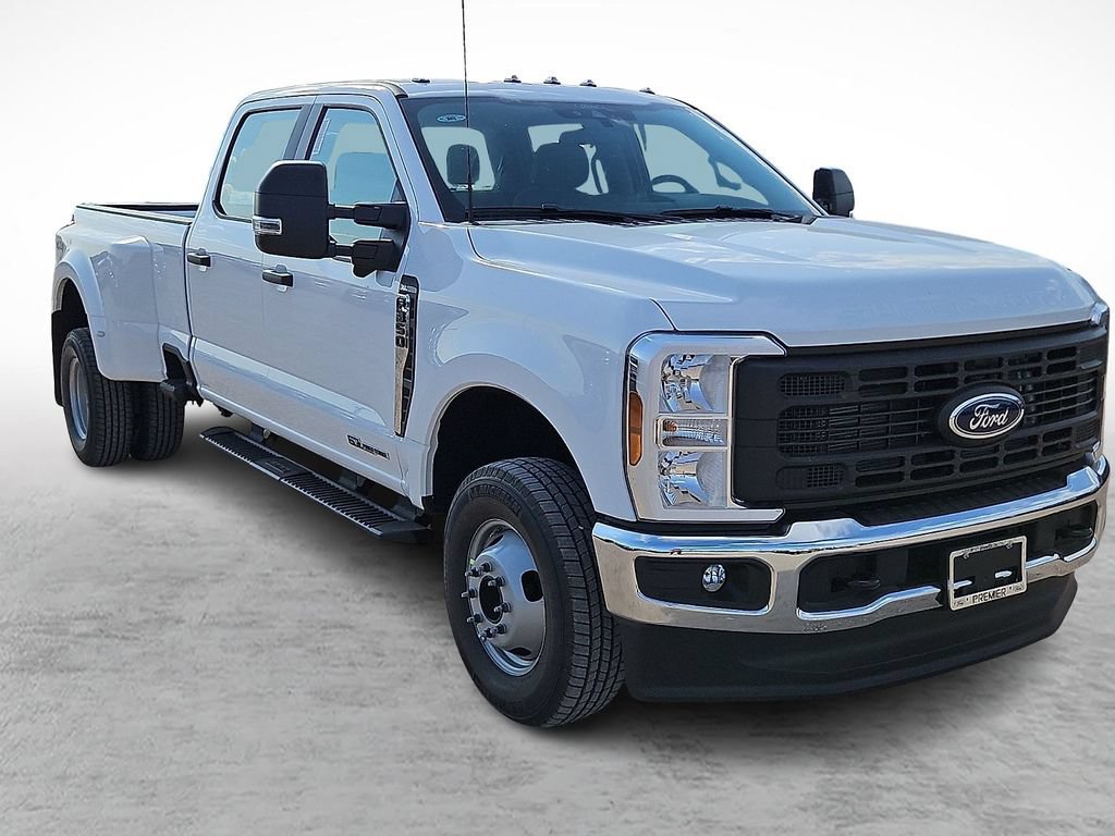 New 2026 Ford F350 XL w/ 360-Degree Camera Package AWD/4WD image 1