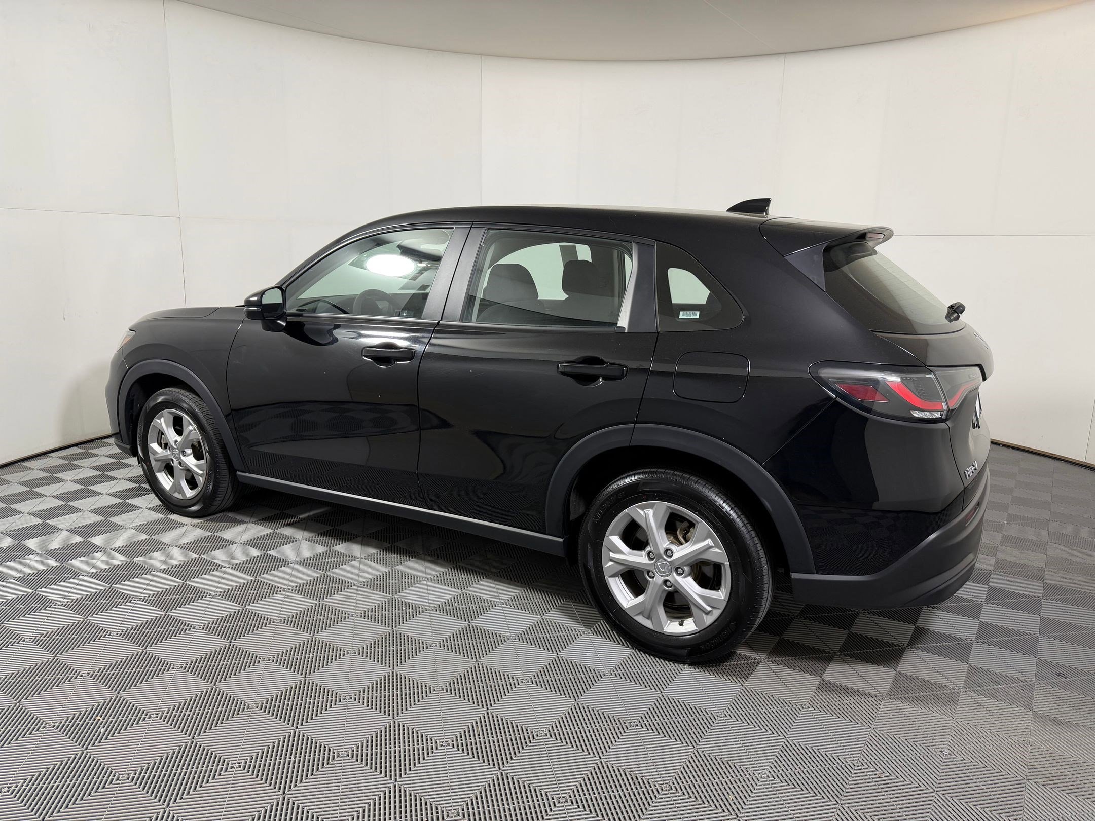 Certified 2025 Honda HR-V LX image 20