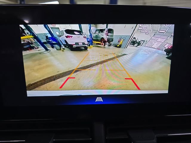 New 2026 Chevrolet Trax RS w/ Driver Confidence Package image 23