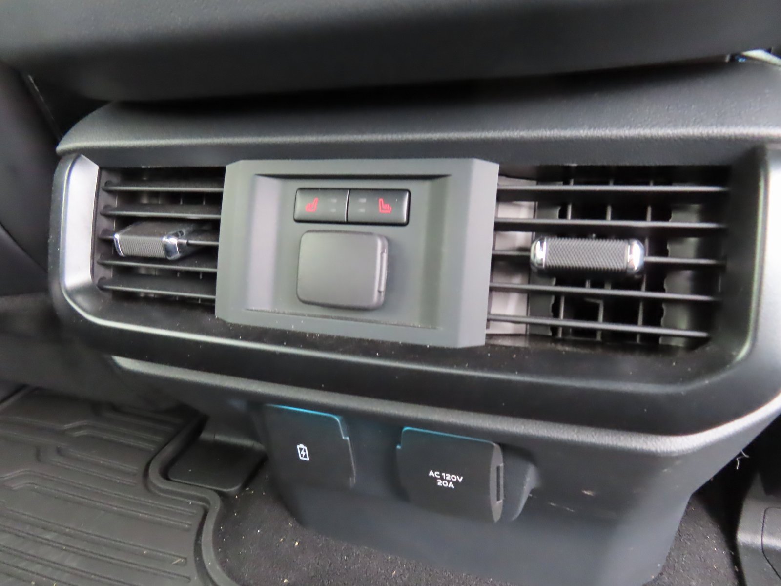 Used 2025 Ford F150 Raptor image 46