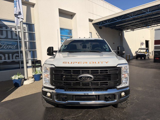 Used 2026 Ford F250 XL w/ XL Chrome Package AWD/4WD image 3