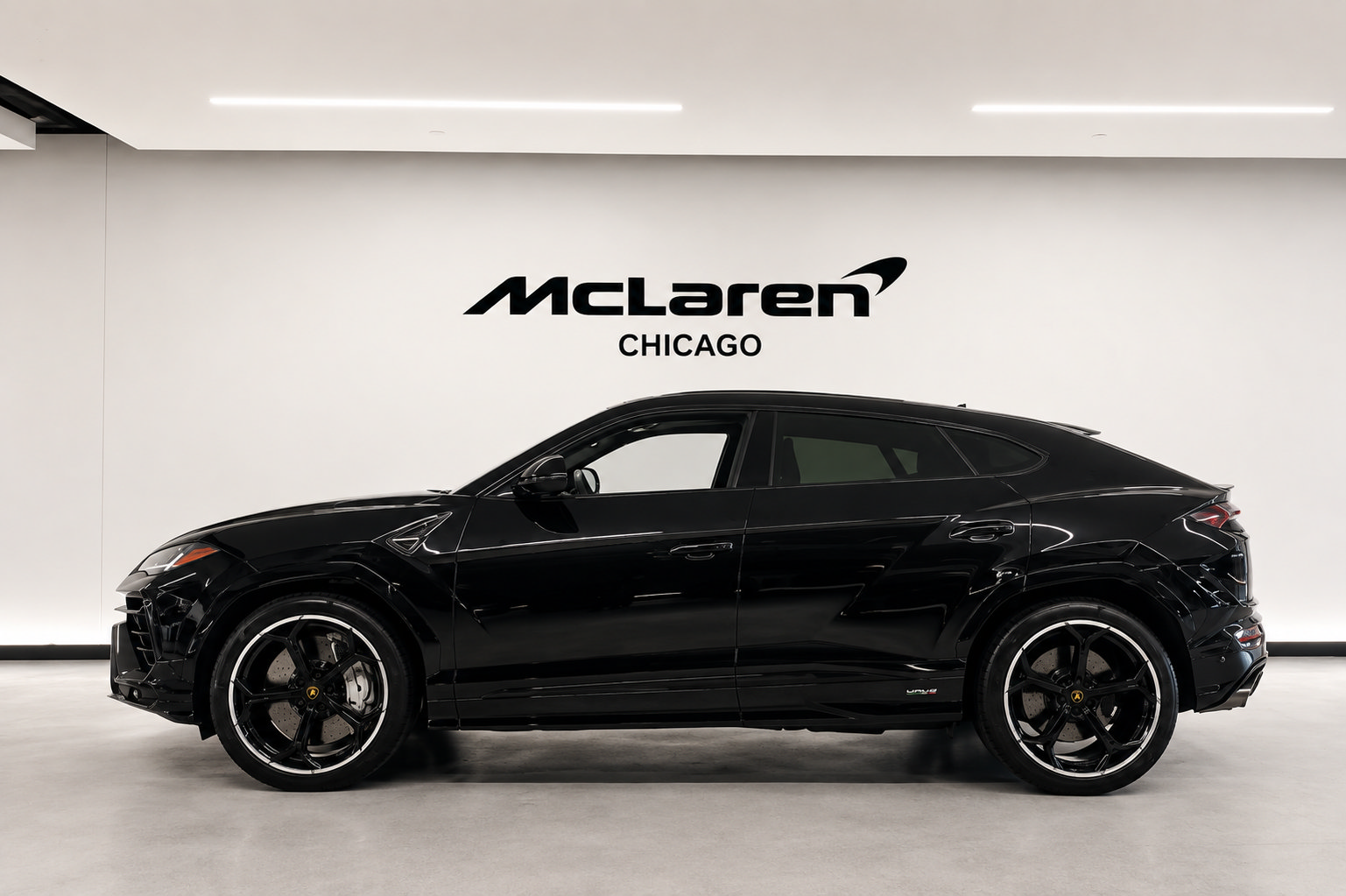 Used 2023 Lamborghini Urus S AWD/4WD image 34