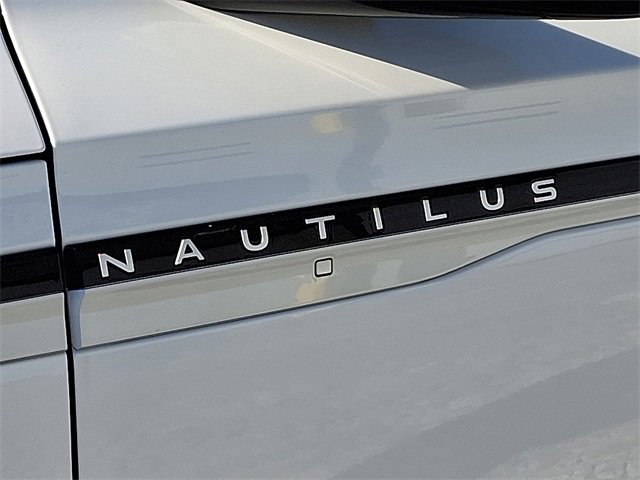 Used 2024 Lincoln Nautilus Reserve image 30