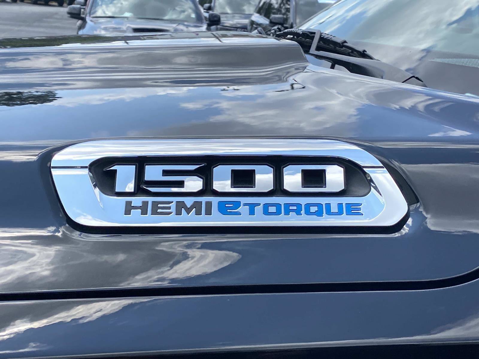 Used 2023 RAM 1500 Laramie AWD/4WD image 14