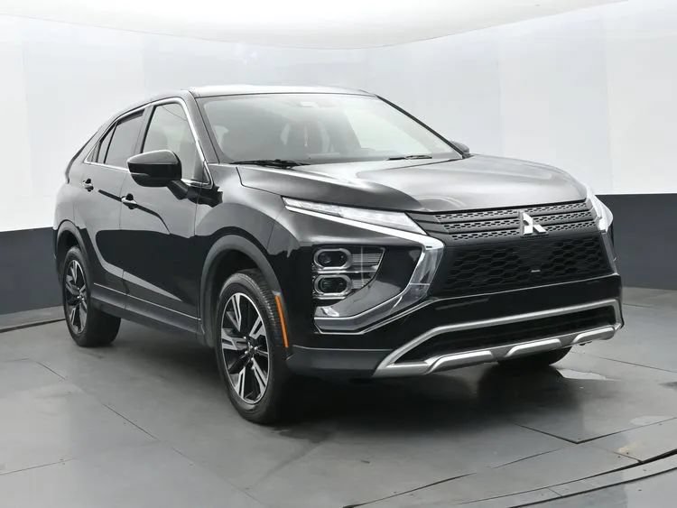 Used 2024 Mitsubishi Eclipse Cross SE AWD/4WD image 2
