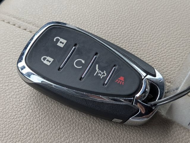Used 2023 Chevrolet Traverse LT FWD image 33