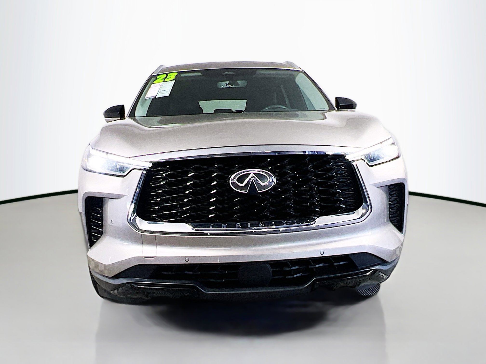 Used 2023 INFINITI QX60 Luxe w/ Cargo Package FWD image 11