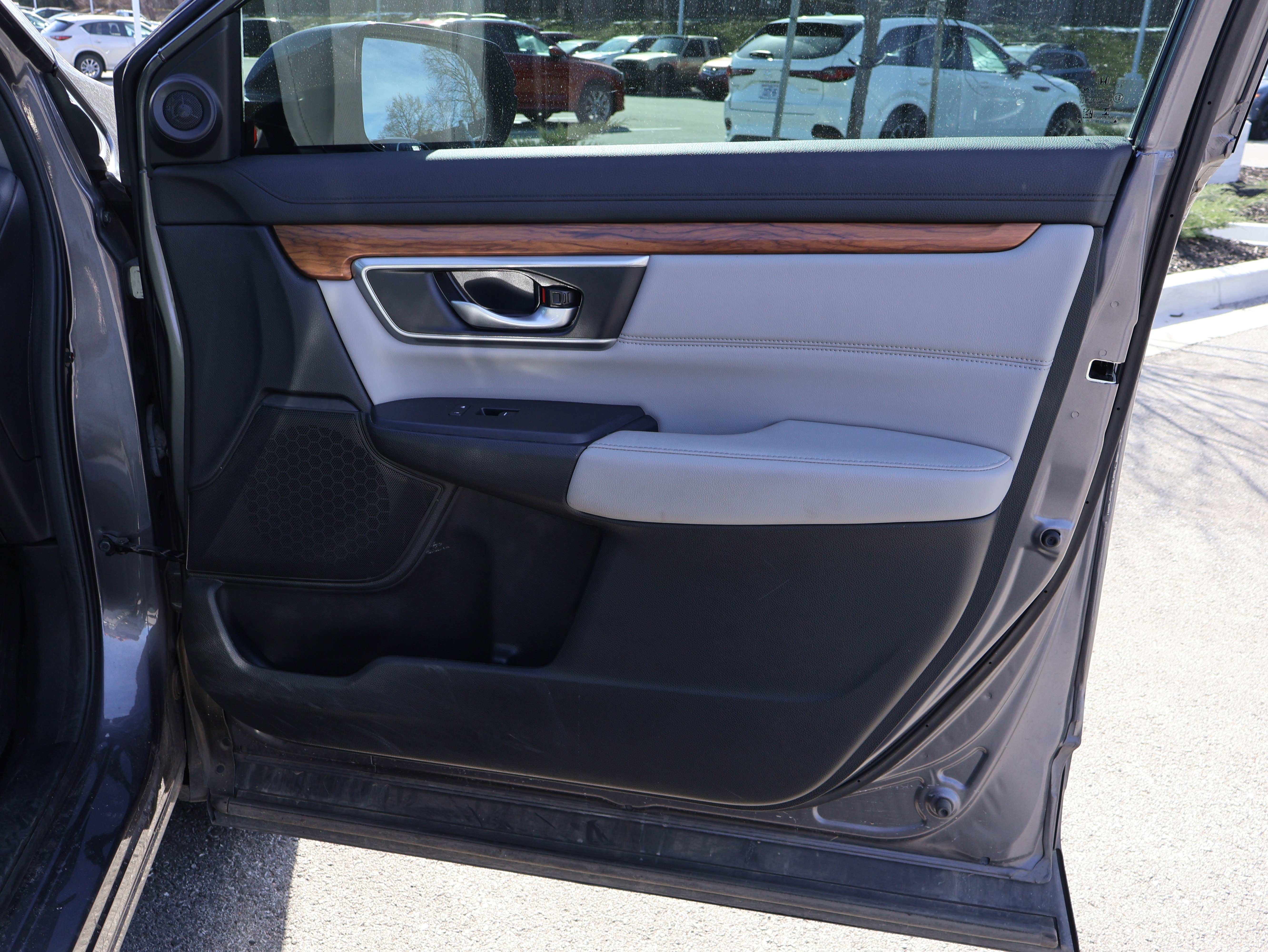 Used 2020 Honda CR-V EX-L image 9