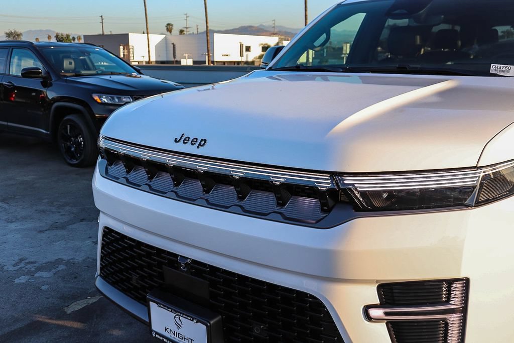 New 2026 Jeep Grand Wagoneer Limited AWD/4WD image 6