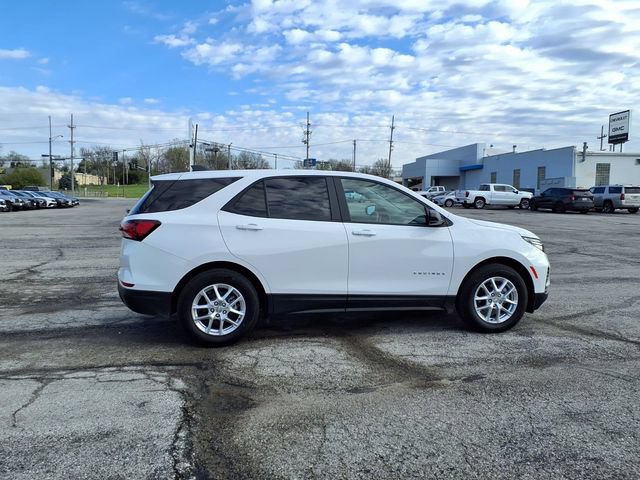 Used 2024 Chevrolet Equinox LS w/ LS Convenience Package FWD image 17