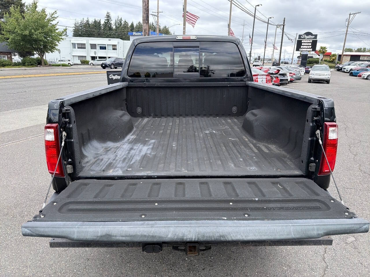 Used 2015 Ford F350 Lariat w/ Camper Package AWD/4WD image 6