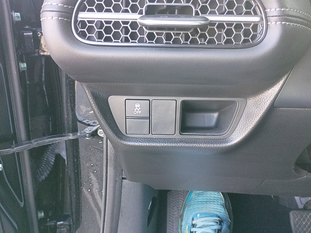 Used 2023 Honda HR-V EX-L image 18