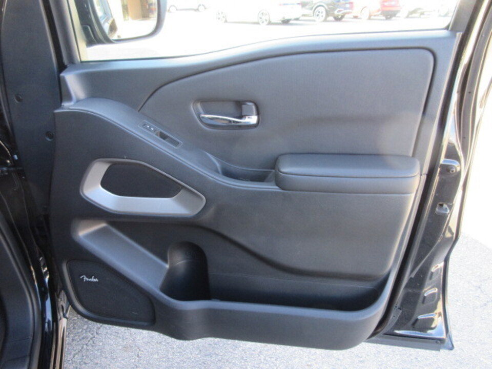 Used 2023 Nissan Frontier SV w/ SV Premium Package image 30