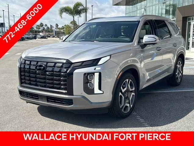 Used 2024 Hyundai Palisade SEL w/ Premium Package FWD image 3