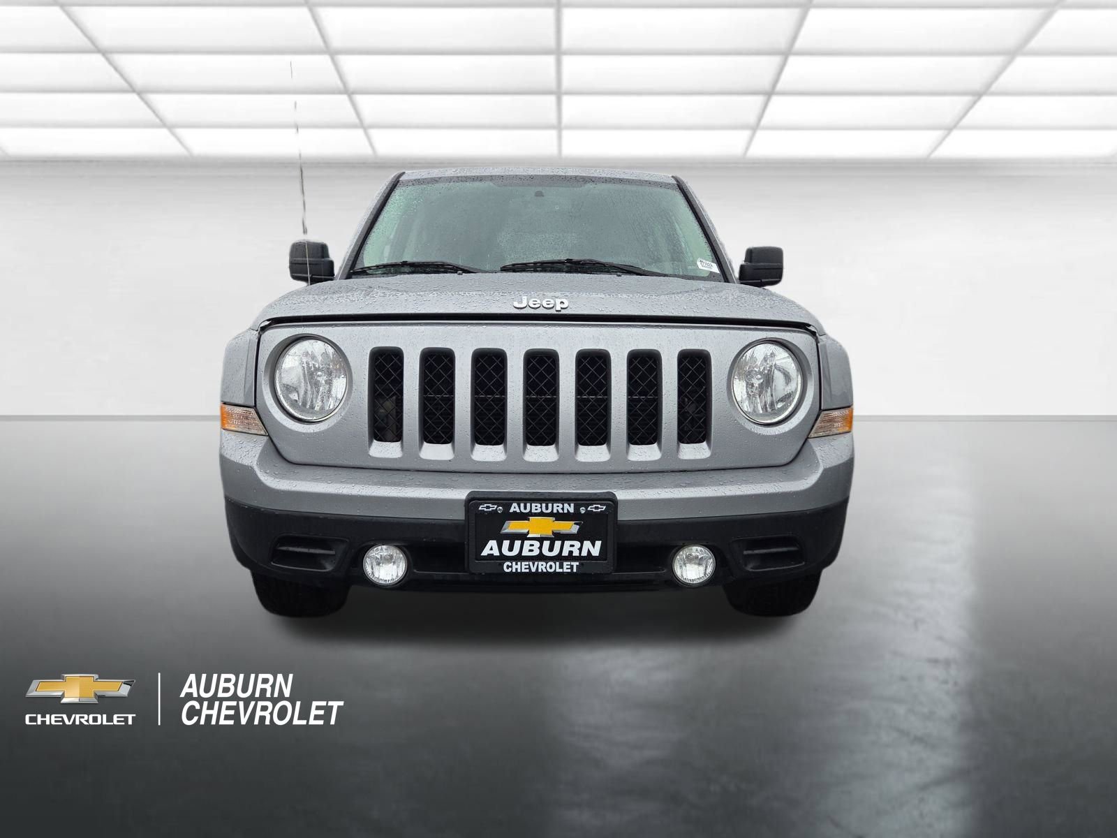 Used 2017 Jeep Patriot Sport w/ Power Value Group FWD image 8