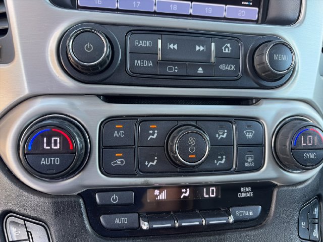 Used 2017 GMC Yukon SLT w/ Premium Edition AWD/4WD image 23
