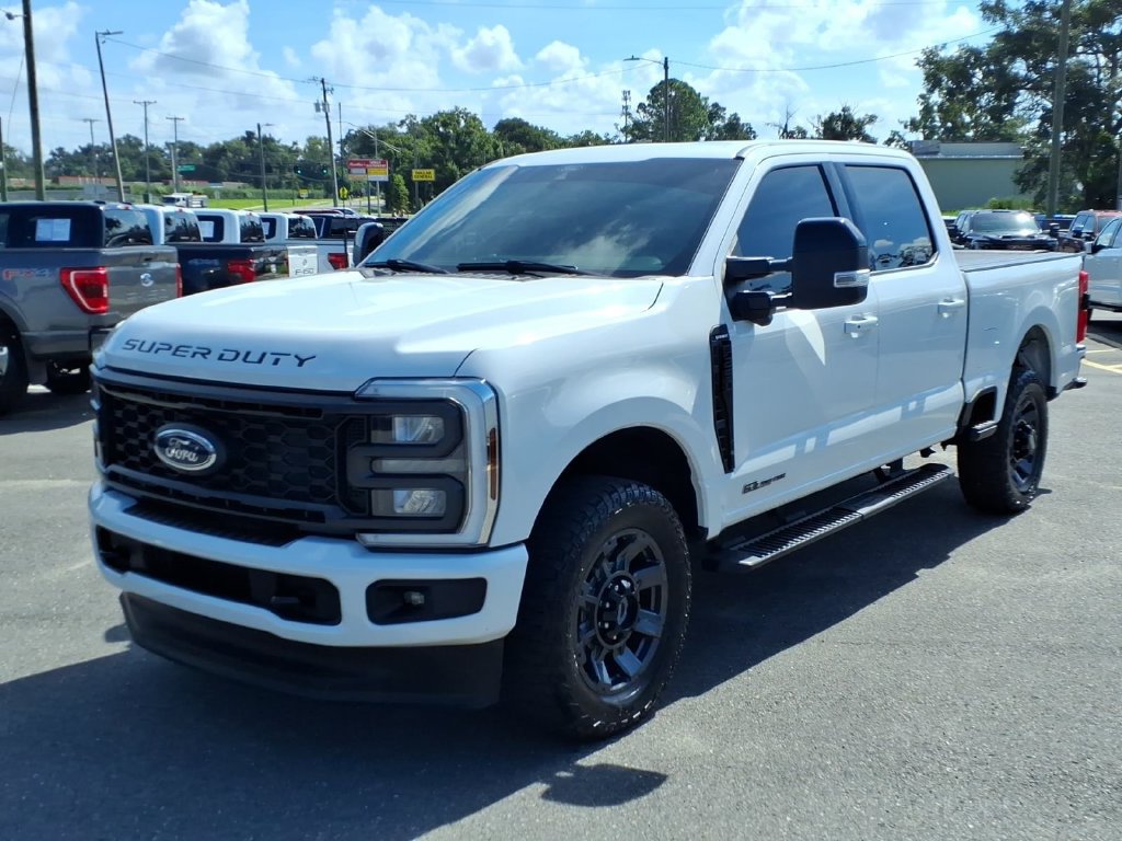 Used 2024 Ford F250 Lariat w/ Sport Appearance Package AWD/4WD image 3