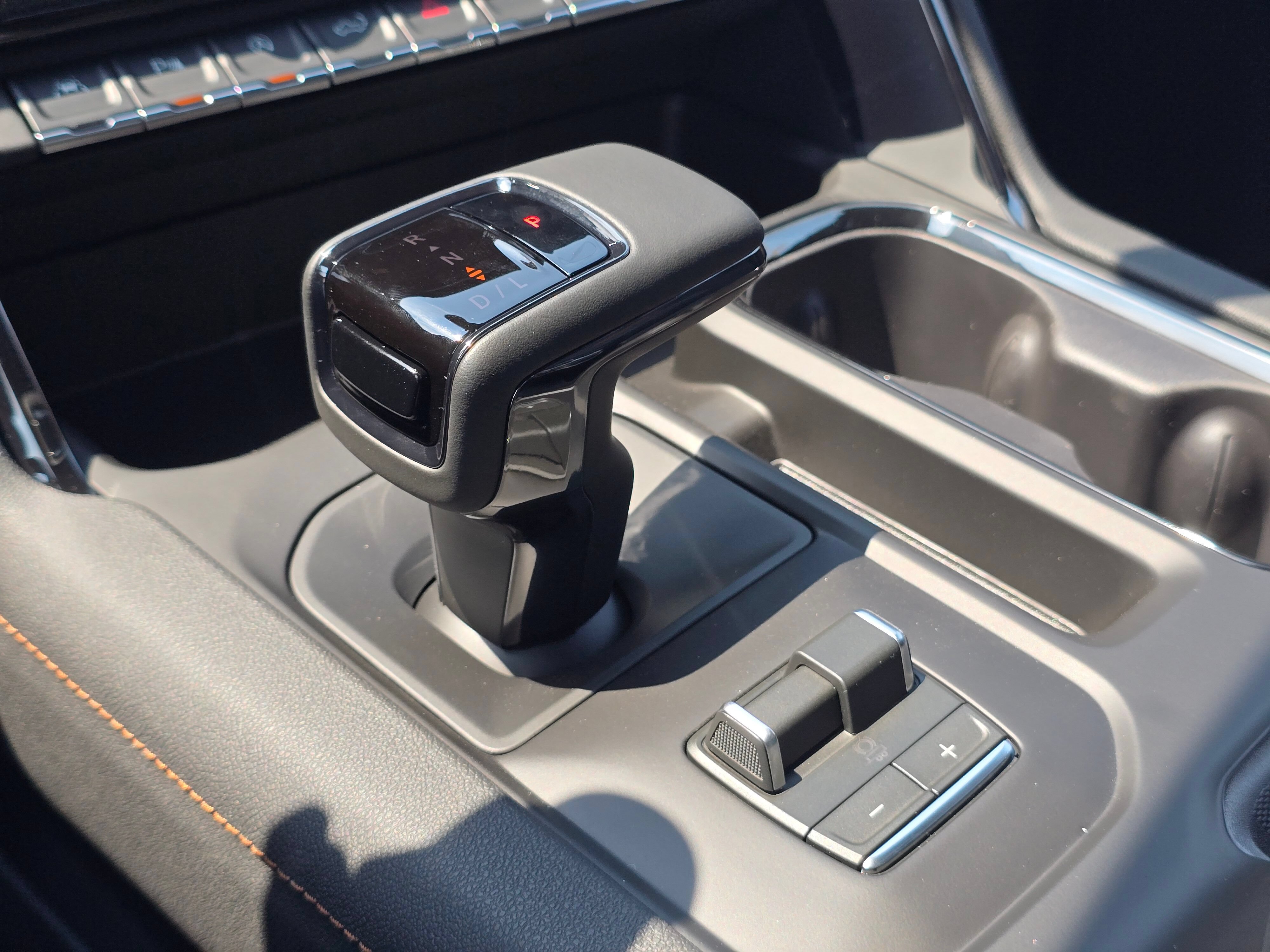 New 2026 GMC Sierra 1500 AT4 w/ AT4 Premium Package AWD/4WD image 20