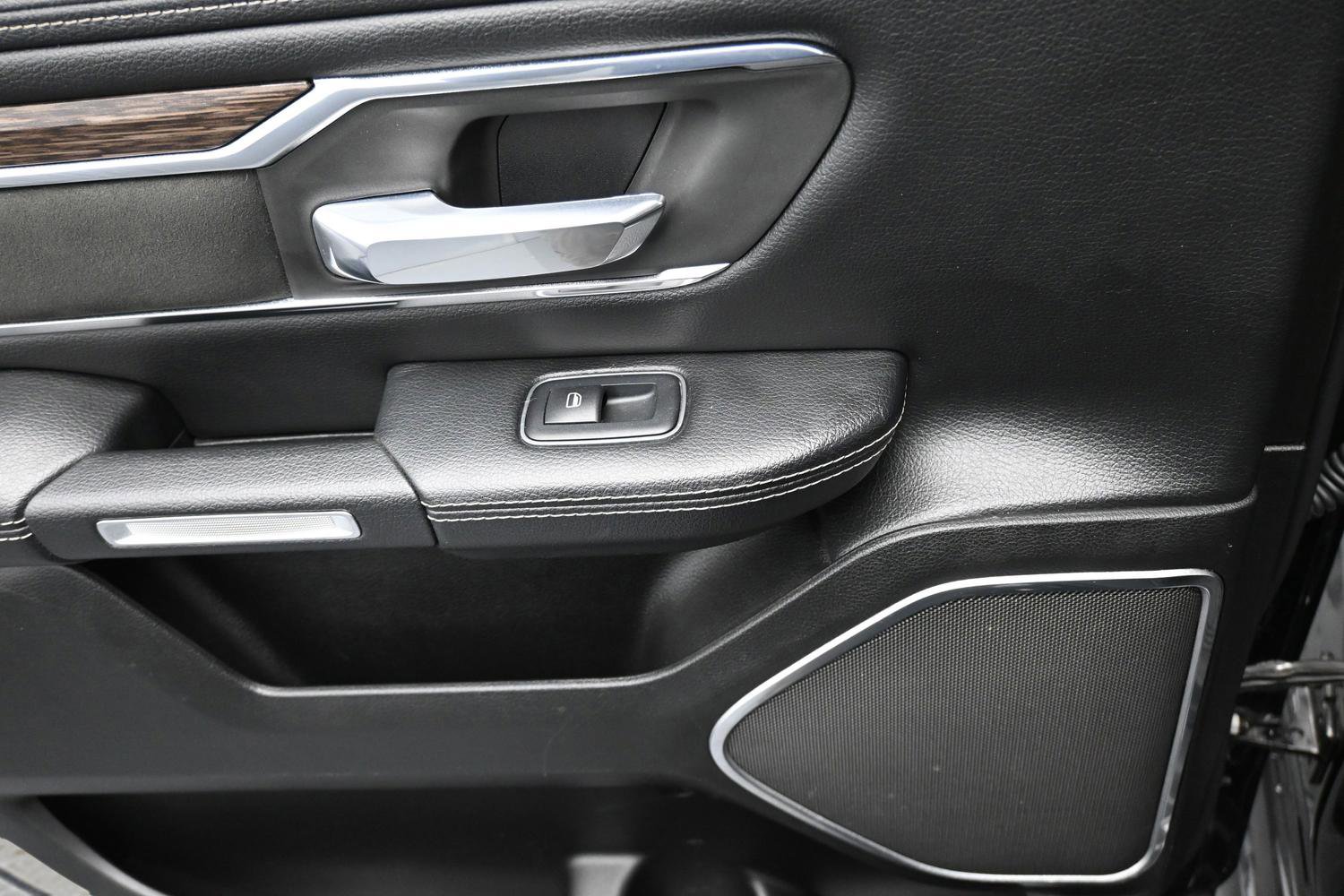 Used 2019 RAM 1500 Laramie image 19