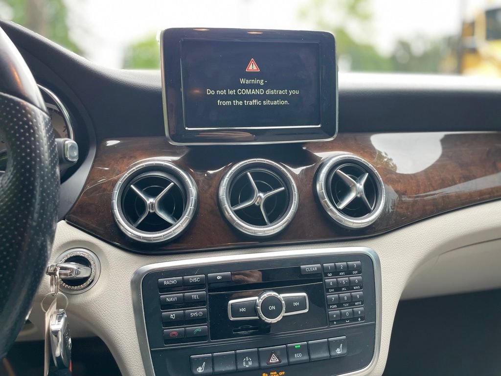 Used 2014 Mercedes-Benz CLA 250 image 14