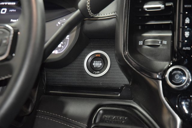 Used 2024 RAM 2500 Limited image 29