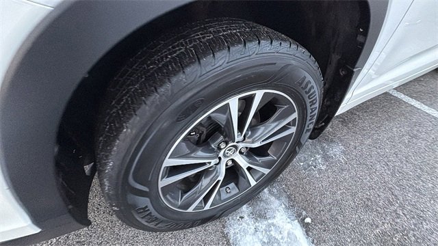 Used 2016 Toyota Highlander XLE image 9