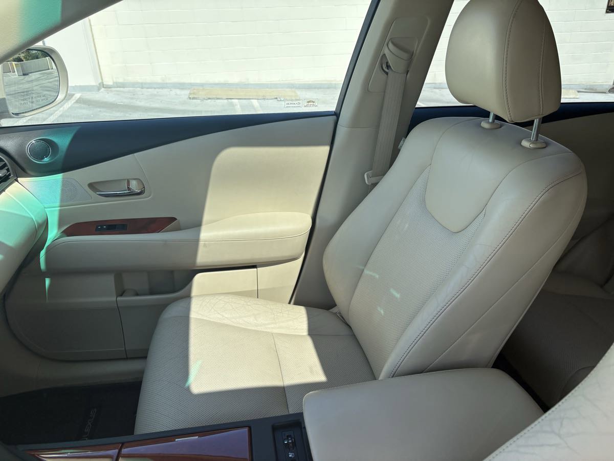 Used 2011 Lexus RX 450h AWD w/ Luxury Pkg image 25