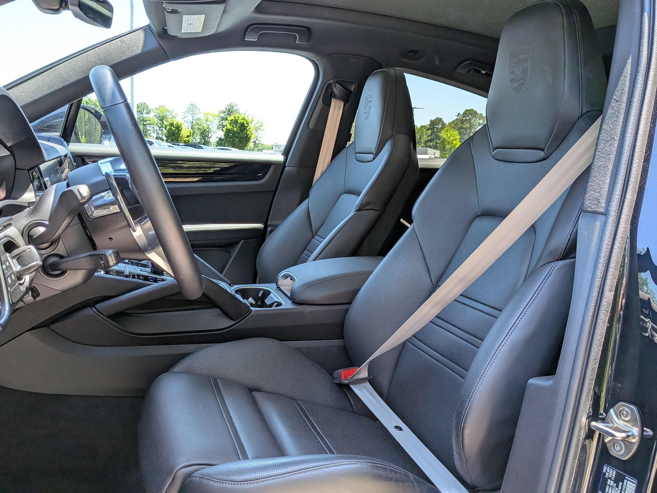 Certified 2023 Porsche Cayenne Platinum Edition AWD/4WD image 5