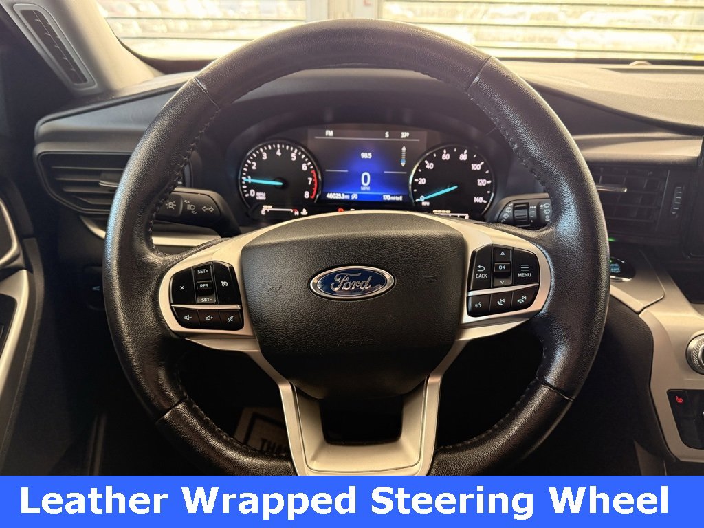 Used 2021 Ford Explorer XLT image 28