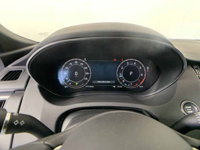 Used 2024 Jaguar E-PACE R-Dynamic SE image 17