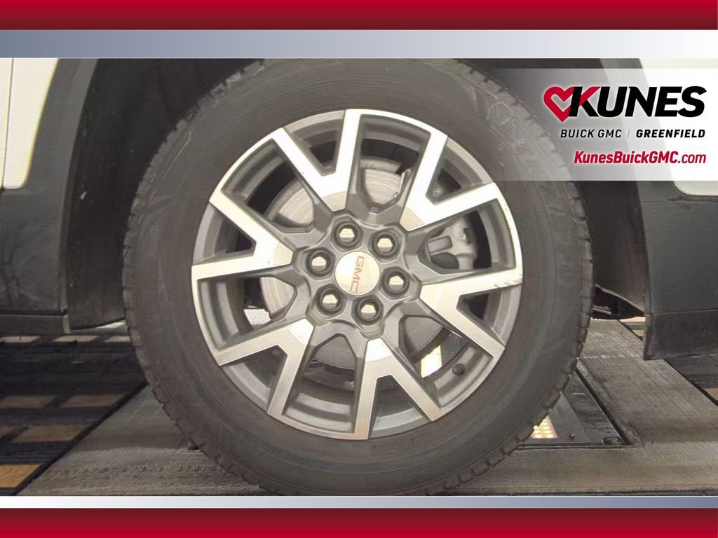 Used 2023 GMC Acadia SLE FWD image 14