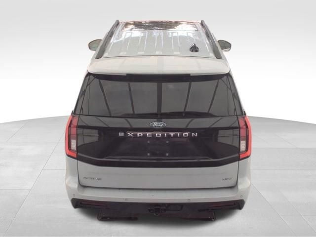 Used 2025 Ford Expedition Max Active AWD/4WD image 8