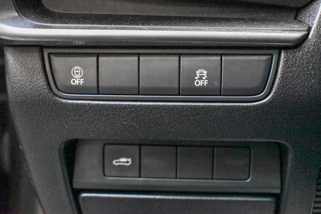 Used 2022 MAZDA MAZDA3 s image 17