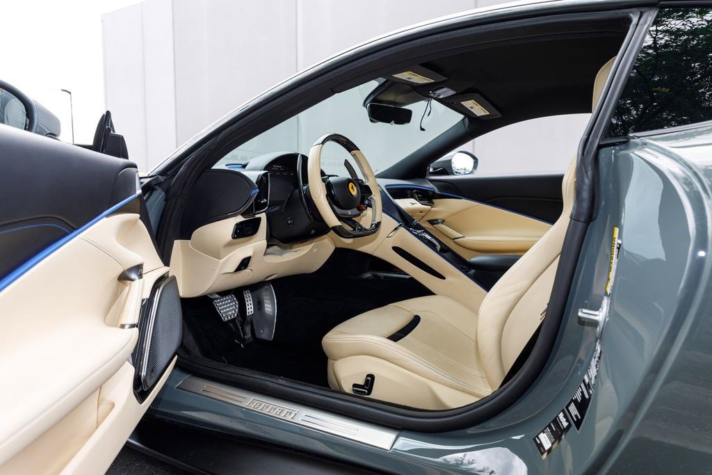 Used 2023 Ferrari Roma RWD image 22