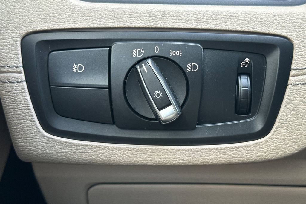 Used 2019 BMW X2 sDrive28i w/ Convenience Package image 31