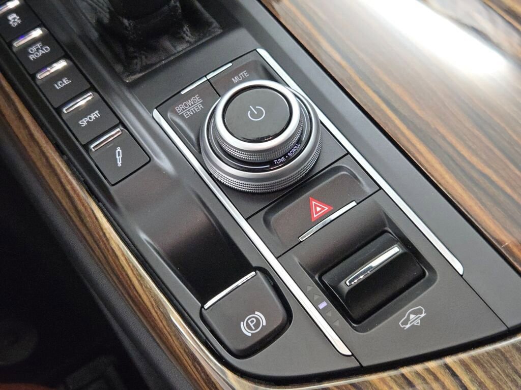 Used 2021 Maserati Levante GranSport AWD/4WD image 35