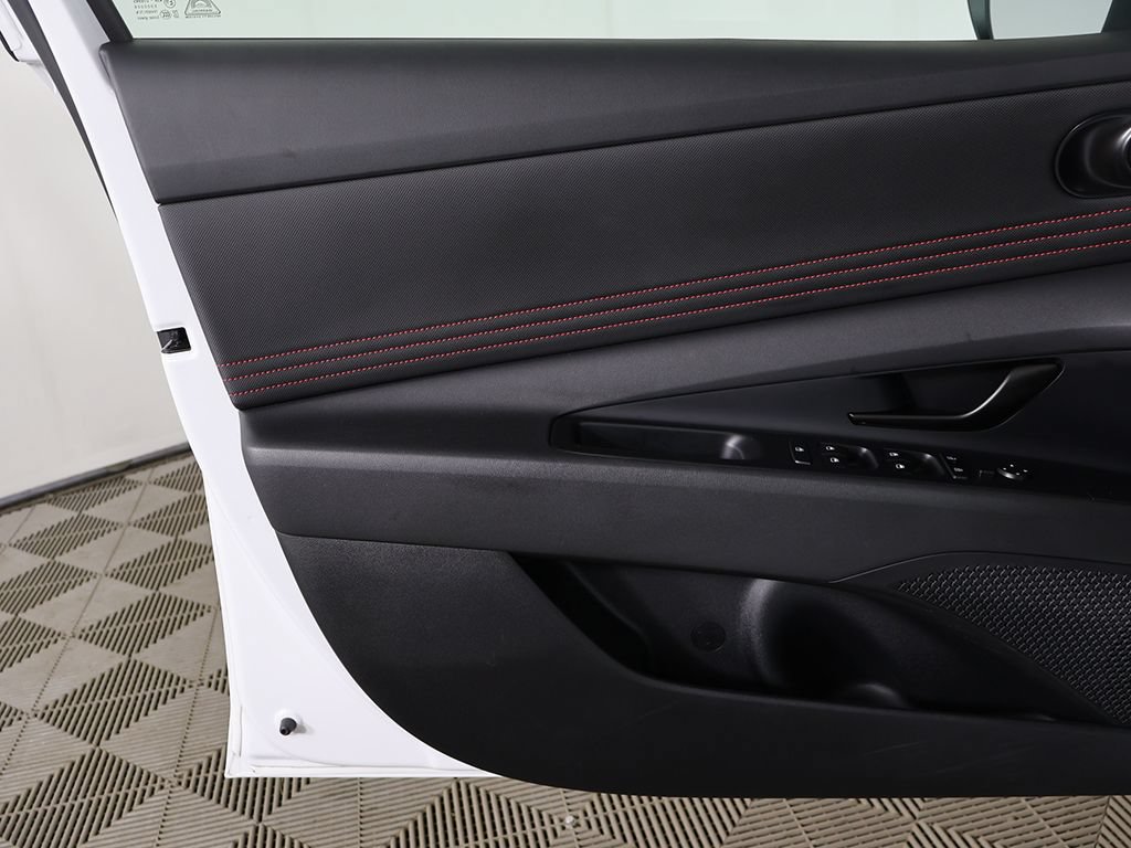 Certified 2025 Hyundai Elantra N Line FWD image 23